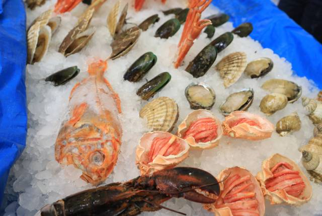 中国进口水产呈爆炸式增长(图7) 中国进口水产呈爆炸式增长(图7)